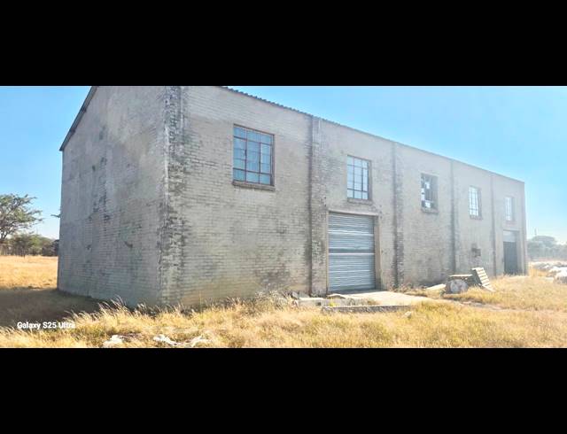 8.50HA SMALLHOLDING FOR SALE IN MYNGENOEGEN AH